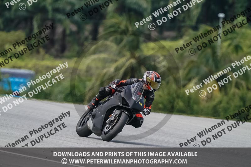 Sepang;event digital images;motorbikes;no limits;peter wileman photography;trackday;trackday digital images